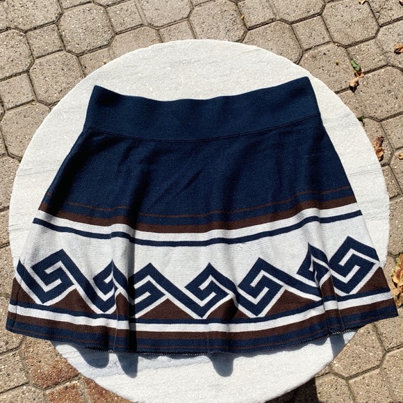 Aritzia Talula Tribal Print Mini Skirt - Picture 1 of 6
